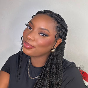 Meet your Posher, Sade